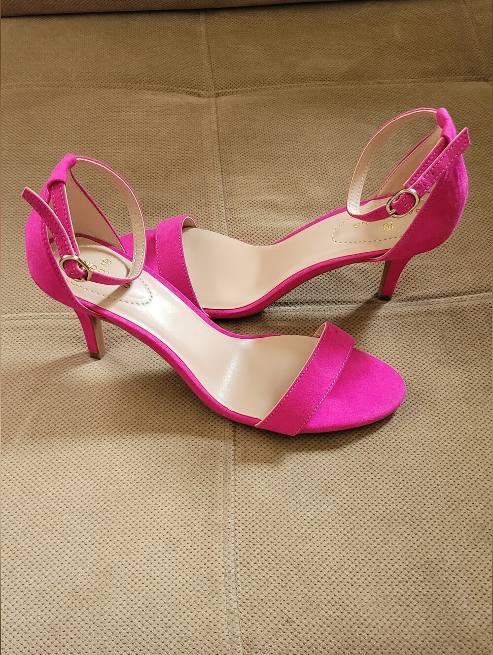 Beautiful Pink Ankle Strap Heels, 3  Size 9 1/2 Great Condition
